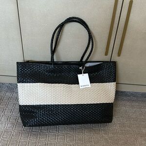 Bambien LeWeekender Bag. Hand woven leather.